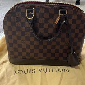 Louis Vuitton Alma PM